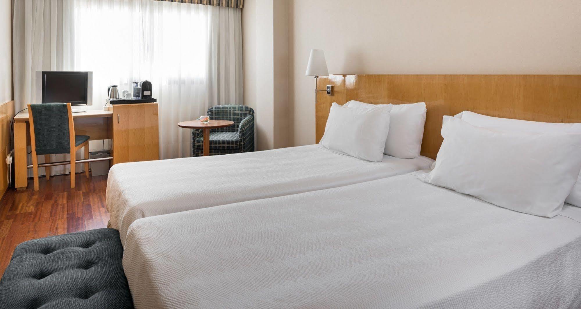 Nh Ciudad Real Hotel Luaran gambar